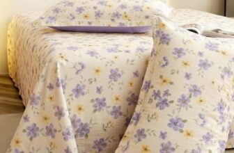 BSB HOME Cloud Cotton King Size bedsheet | Flatsheet Summer Sheet with Two Pillow Covers | Super Soft Bed Sheet for King Size Bed Durable| Floral Design (270 x 250 cm, Off White & Lavender Blossom)
