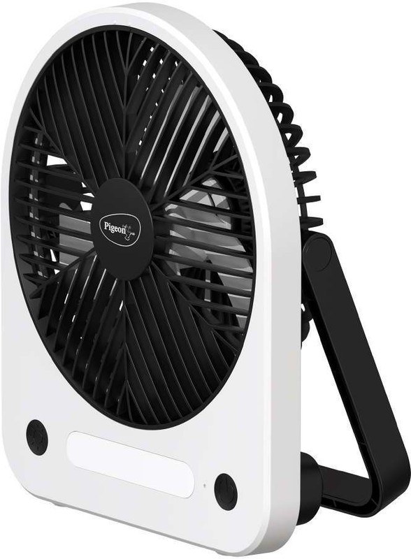 Lakmé Eyeconic Volumizing Mascara 8.5ml