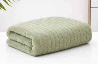 Cortina Towels for Bath (70 x 140 cm) – 380 GSM Microfiber Bath Towels, Ultra Soft, Highly Absorbent & Quick Dry for Gym, Beach & Bathroom Towels for Men, Women & Kids : Light Green