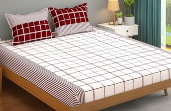 MollisHomes bedsheet for Double Bed, 152TC, 100% Cotton | Double Size Bedsheet with 2 Pillow Covers, Maroon & White, Stripes (Bedsheet : 225 X 250cm & Pillow : 46 X 69cm) Perfect for Festive Gifting